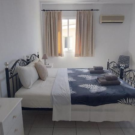 Spacious 2 Bedroom Apartment Пейя Екстер'єр фото
