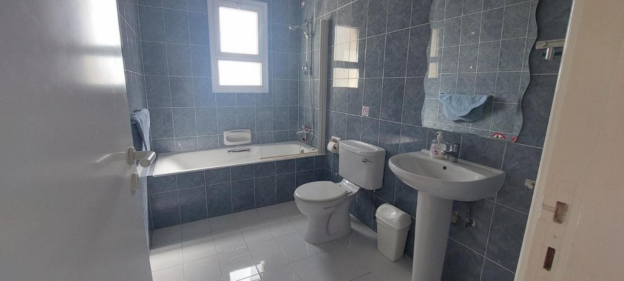 Spacious 2 Bedroom Apartment Пейя Екстер'єр фото