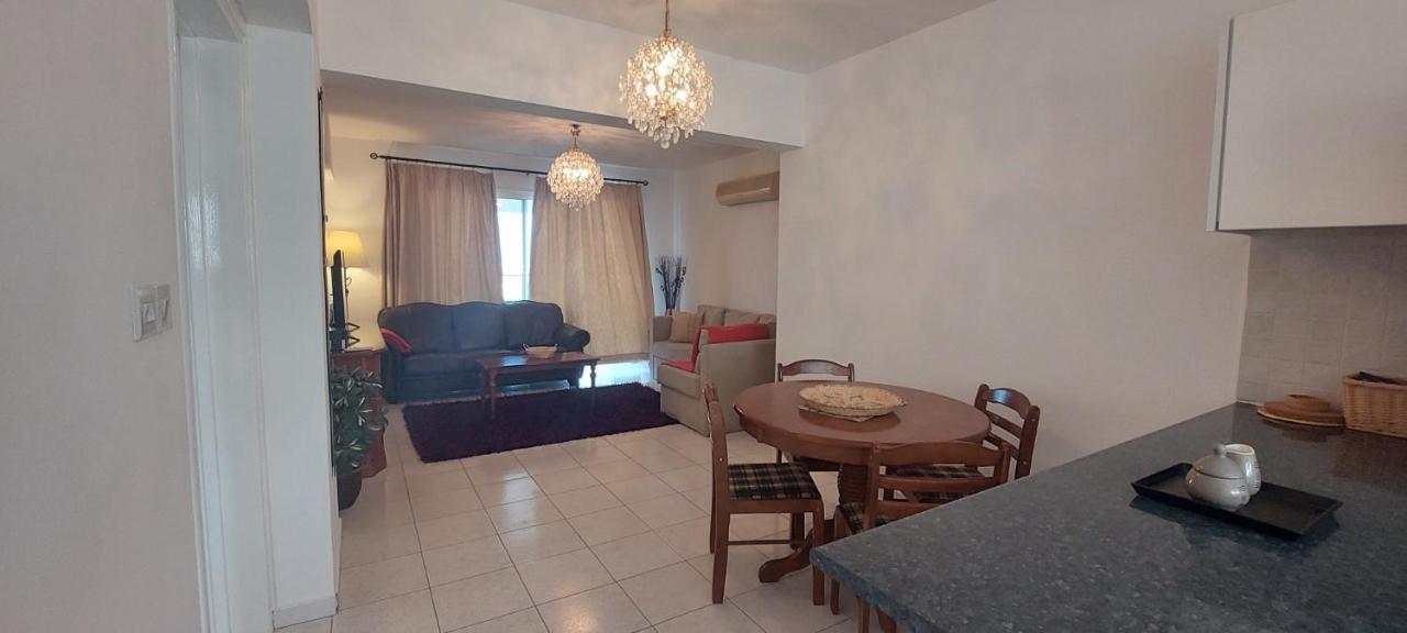 Spacious 2 Bedroom Apartment Пейя Екстер'єр фото